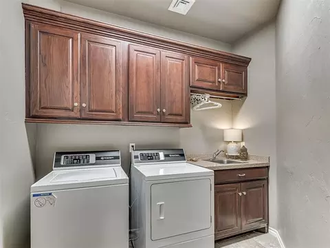 205 Alyssa Ln, Moore, OK 73160 photo 29