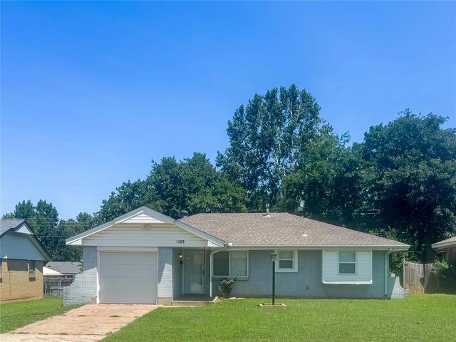 1309 Parkwoods Ter, Oklahoma City, OK 73110