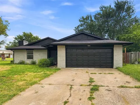 101 Gayla St, Shawnee, OK 74804