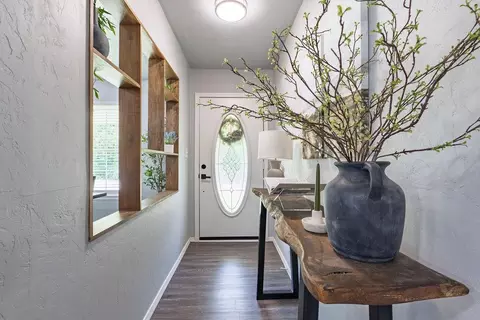 Entry Way - 19307 Malone Rd, Tecumseh, OK 74873 photo 2 of 2