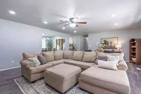 Living - 19307 Malone Rd, Tecumseh, OK 74873 photo 4 of 5