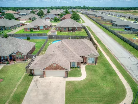 View/Area - 3840 Pachem Ave, Harrah, OK 73045 photo 3 of 9