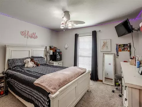 Bedroom - 3840 Pachem Ave, Harrah, OK 73045 photo 5 of 6