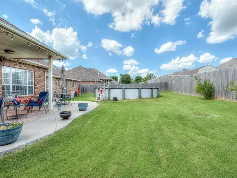 Exterior - 3840 Pachem Ave, Harrah, OK 73045 photo 2 of 5