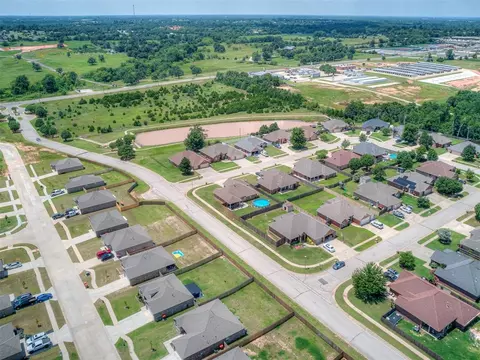 View/Area - 3840 Pachem Ave, Harrah, OK 73045 photo 9 of 9
