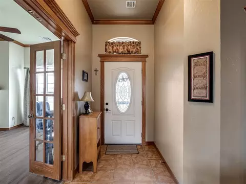 Entry Way - 3840 Pachem Ave, Harrah, OK 73045 photo 1 of 2