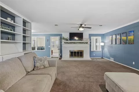 213 S Mockingbird Dr, Altus, OK 73521 photo 12