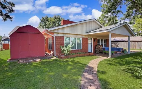 213 S Mockingbird Dr, Altus, OK 73521 photo 38