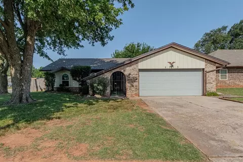 5113 Beacon Hill Rd, Oklahoma City, OK 73135