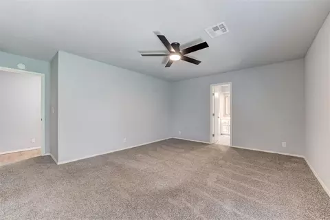 Bedroom - 1509 Davinbrook Dr, Norman, OK 73072 photo 4 of 10