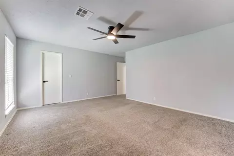 Bedroom - 1509 Davinbrook Dr, Norman, OK 73072 photo 3 of 10