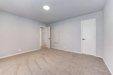 Bedroom - 1509 Davinbrook Dr, Norman, OK 73072 photo 9 of 10