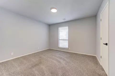 Bedroom - 1509 Davinbrook Dr, Norman, OK 73072 photo 5 of 10