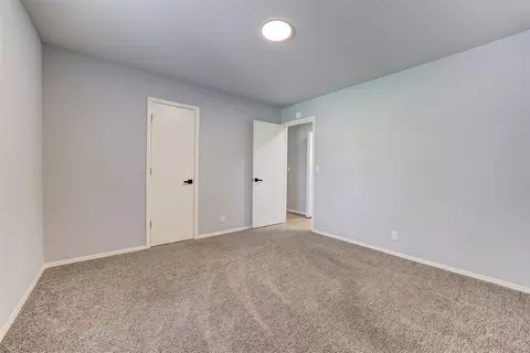 Bedroom - 1509 Davinbrook Dr, Norman, OK 73072 photo 6 of 10