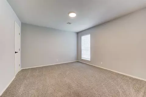 Bedroom - 1509 Davinbrook Dr, Norman, OK 73072 photo 8 of 10