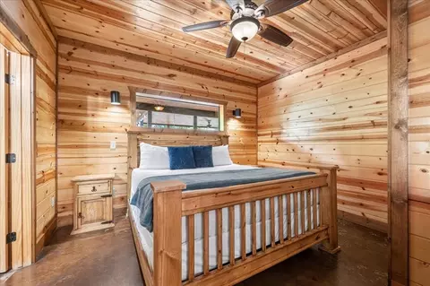 Bedroom - 132 Bass Loop Rd, Broken Bow, OK 74728 photo 7 of 10