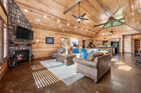 Living - 132 Bass Loop Rd, Broken Bow, OK 74728 photo 1 of 4