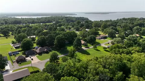 1740 E Mcgill Cir, Eufaula, OK 74432 photo 9
