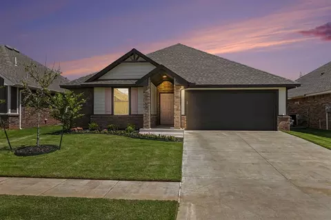 12309 SW 30th St, Yukon, OK 73099