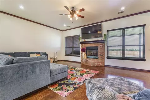 Other - 106 Riverview Dr, Clinton, OK 73601 photo 1 of 11
