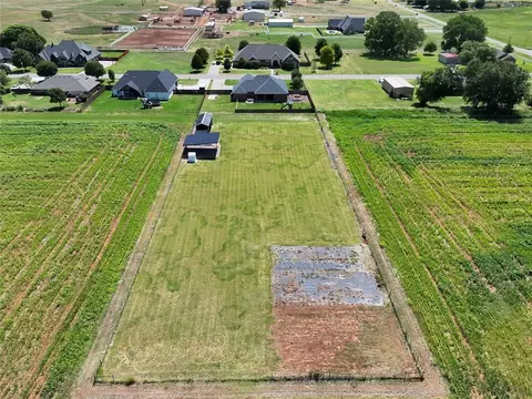 View/Area - 106 Riverview Dr, Clinton, OK 73601 photo 6 of 10