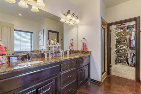 Other - 106 Riverview Dr, Clinton, OK 73601 photo 9 of 11