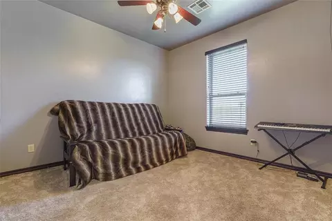 Bedroom - 106 Riverview Dr, Clinton, OK 73601 photo 1 of 5