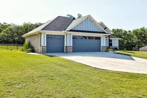 Exterior - 9500 Megans Way, Mcloud, OK 74851 photo 3 of 8