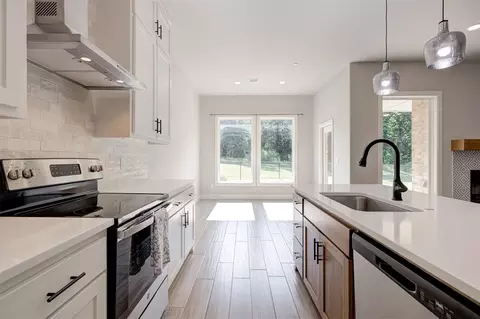 Kitchen - 9500 Megans Way, Mcloud, OK 74851 photo 5 of 6