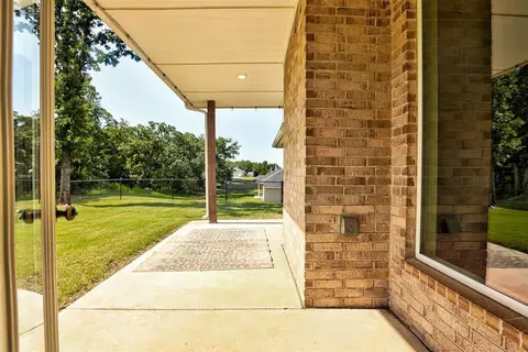 Exterior - 9500 Megans Way, Mcloud, OK 74851 photo 4 of 8