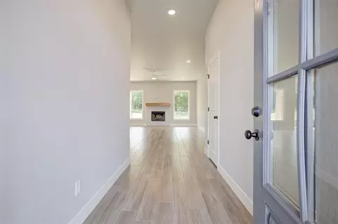 Entry Way - 9500 Megans Way, Mcloud, OK 74851 photo 1 of 6