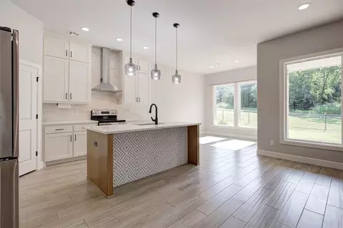 Kitchen - 9500 Megans Way, Mcloud, OK 74851 photo 3 of 6