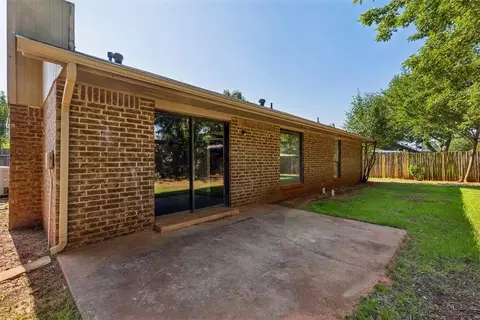 505 Crestview, Edmond, OK 73012 photo 30