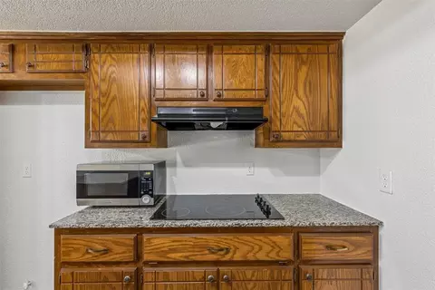 505 Crestview, Edmond, OK 73012 photo 11