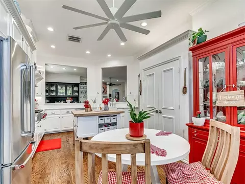 Kitchen - 1129 Pinehurst Dr, Norman, OK 73072 photo 8 of 8