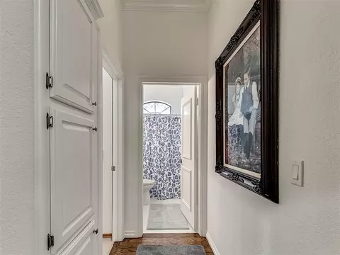 Entry Way - 1129 Pinehurst Dr, Norman, OK 73072 photo 4 of 4