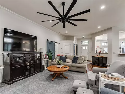 Living - 1129 Pinehurst Dr, Norman, OK 73072 photo 8 of 12