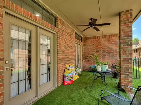 Exterior - 1129 Pinehurst Dr, Norman, OK 73072 photo 5 of 7