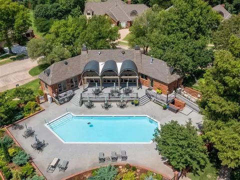 Exterior - 1129 Pinehurst Dr, Norman, OK 73072 photo 7 of 7