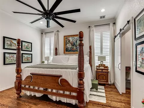 Bedroom - 1129 Pinehurst Dr, Norman, OK 73072 photo 2 of 3