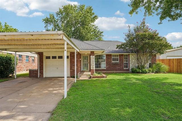 1013 NW 5th St, Moore, OK 73160