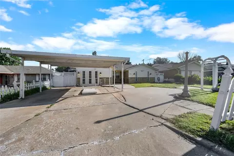812 E Georgia St, Shawnee, OK 74804