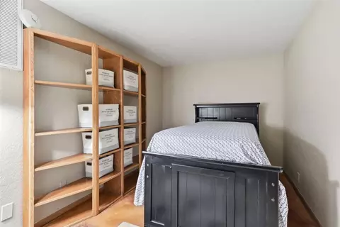 Bedroom - 6011 Sunset Dr, Guymon, OK 73942 photo 1 of 2