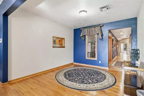 Entry Way - 6011 Sunset Dr, Guymon, OK 73942 photo 4 of 7
