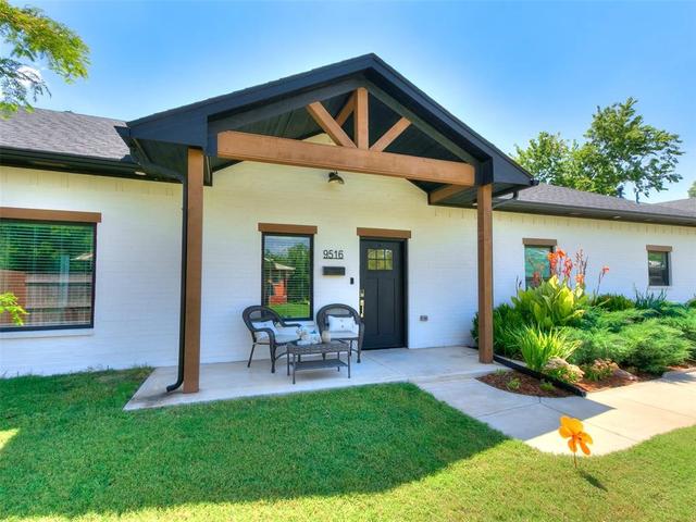 9516 Ridgeview Cir, The Village, OK 73120