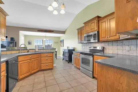 2905 Hunter Pointe, Altus, OK 73521 photo 7