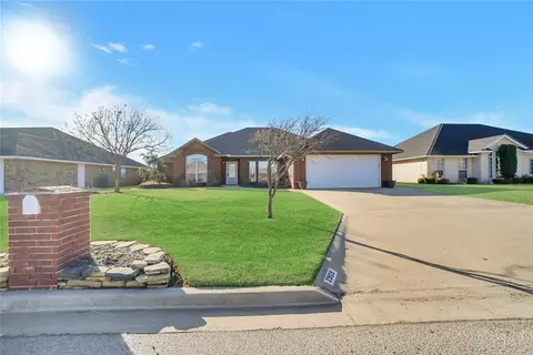 2905 Hunter Pointe, Altus, OK 73521 photo 1