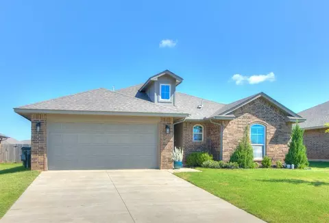 3915 Abingdon Dr, Norman, OK 73026
