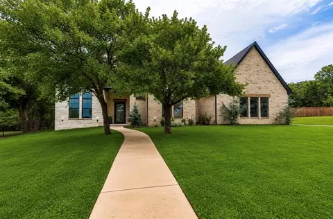 7402 Coyote Pt, Edmond, OK 73034
