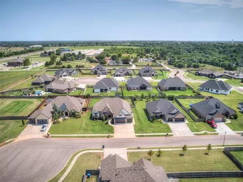 View/Area - 4844 Constitution Ln, Tuttle, OK 73089 photo 4 of 4